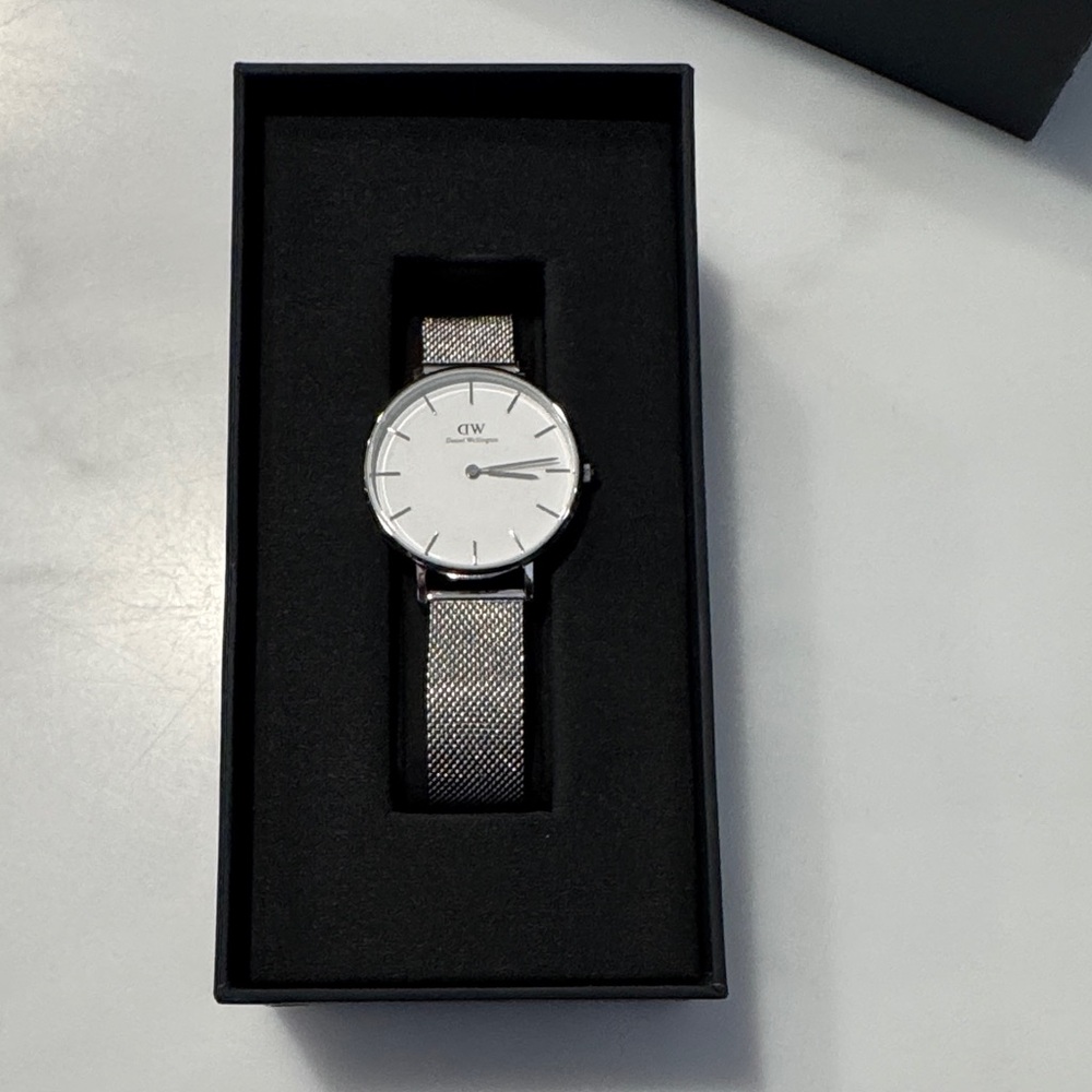 Daniel Wellington Silver Mesh Watch